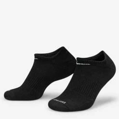 Nike Everyday Plus Cushioned Low-Cut Socks (Black)